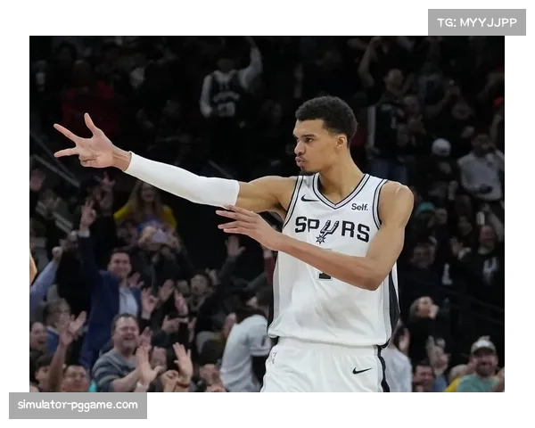 文班亚马关键封盖，马刺加时再胜雷霆完成赛季横扫